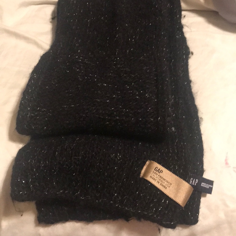 Black and silver scarf
